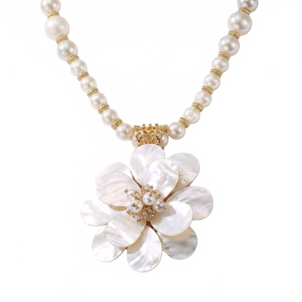 NEW BIJOUX ENVIE women's mother of pearl flower necklace in ivory
